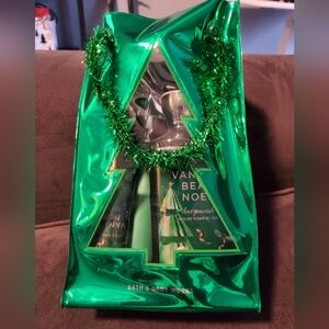 NWT Bath & Body Works Vanilla Bean Noel Gift Set